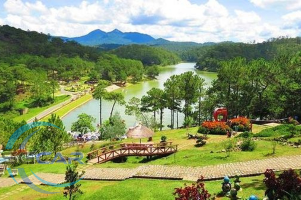 Thuê xe Carnival Du Lịch Đà Lạt